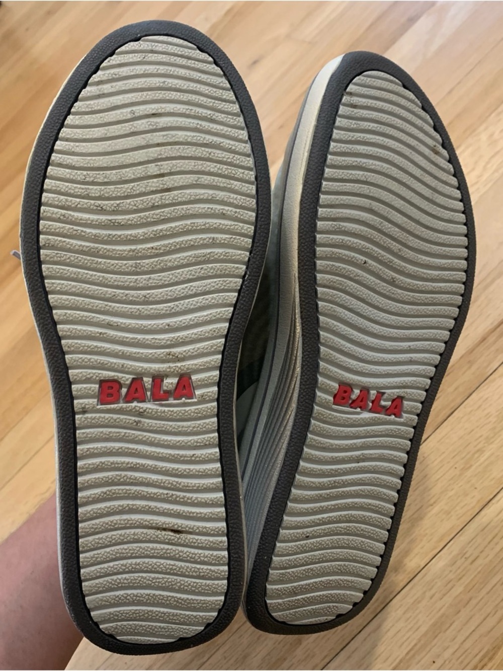 Bala 12 Nursing Tennis Shoes Comfort Ergonomic Size 8 - Picture 7 of 8